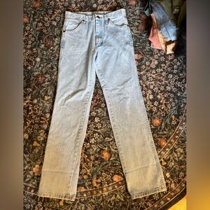 Wrangler Women's Light Gray Straight Leg Jeans